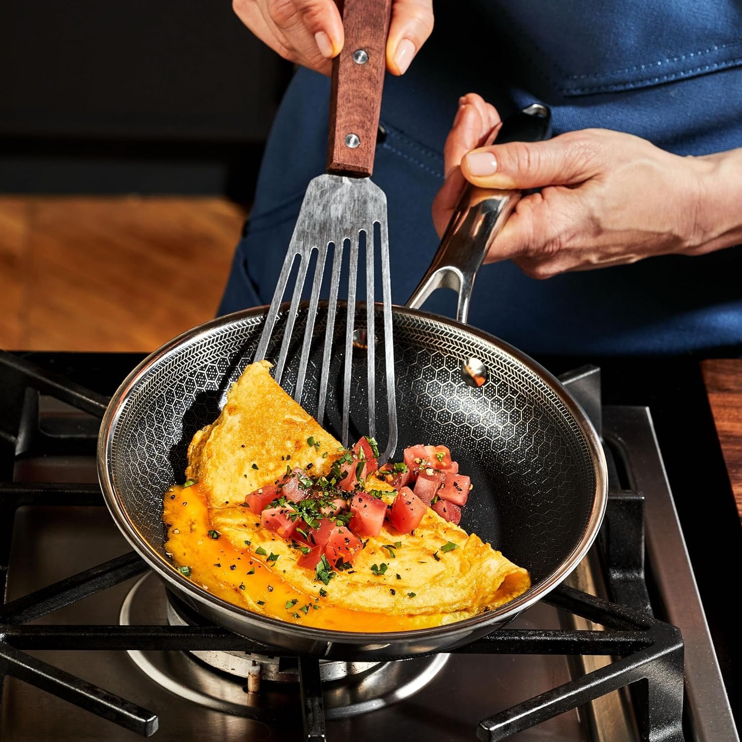 HexClad 6pc Hybrid Nonstick Frying Pans Set with Lids, 8, 10 & 12" Pans - Image 3